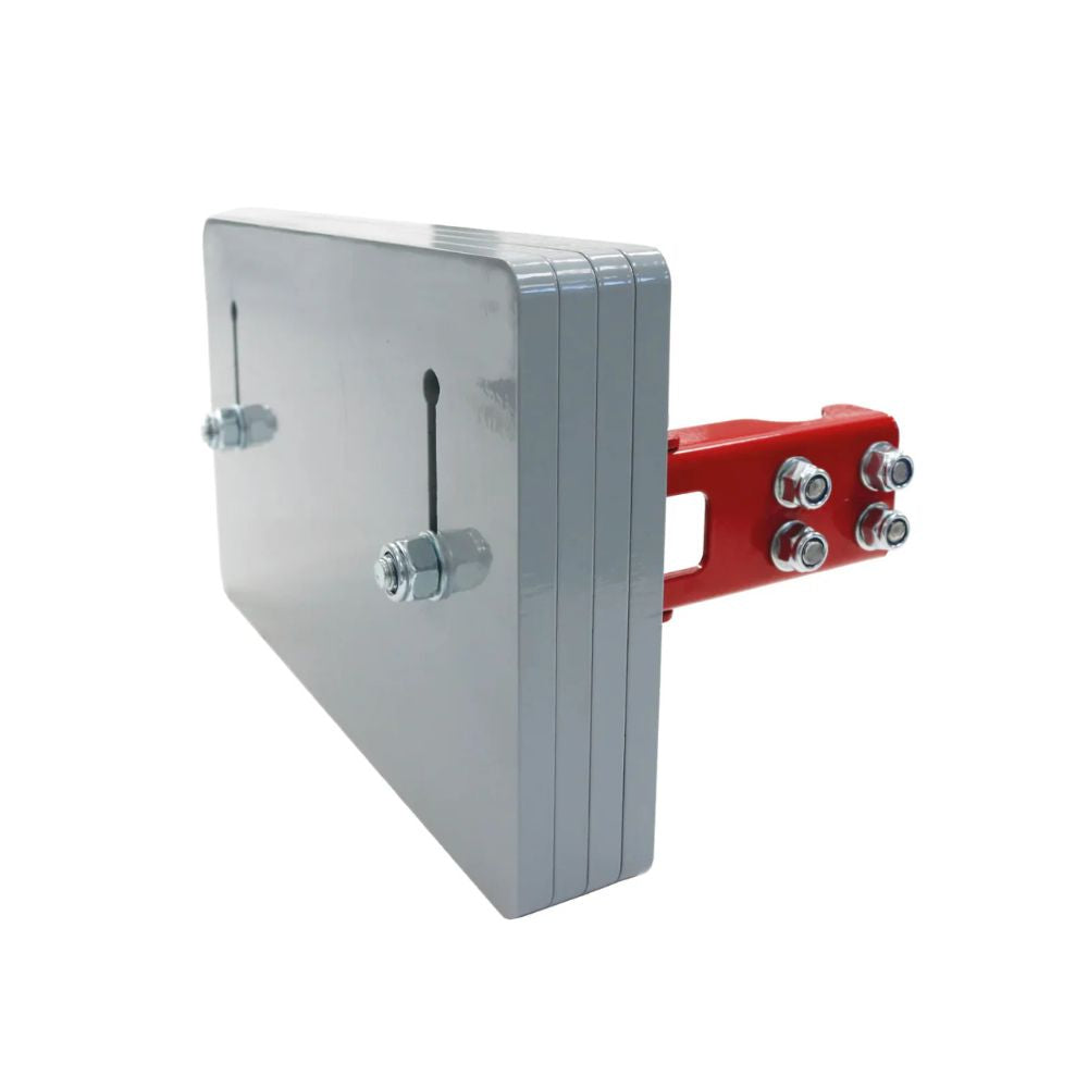 15 kg frontvikt monterad på tvåhjulstraktor sedd framifrån för ökad stabilitet.