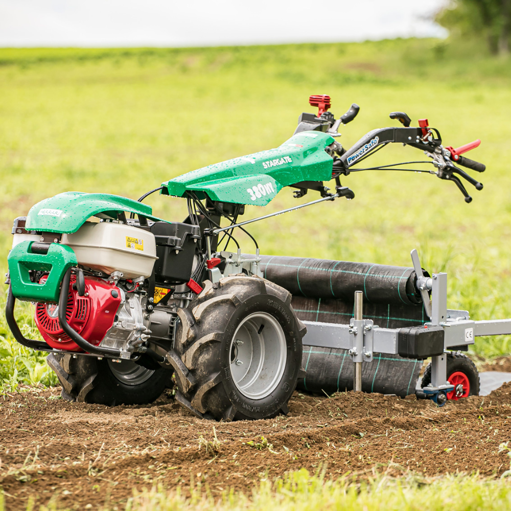 Ferrari 380 HY Stargate Honda GX390 i drift under jordbearbetning