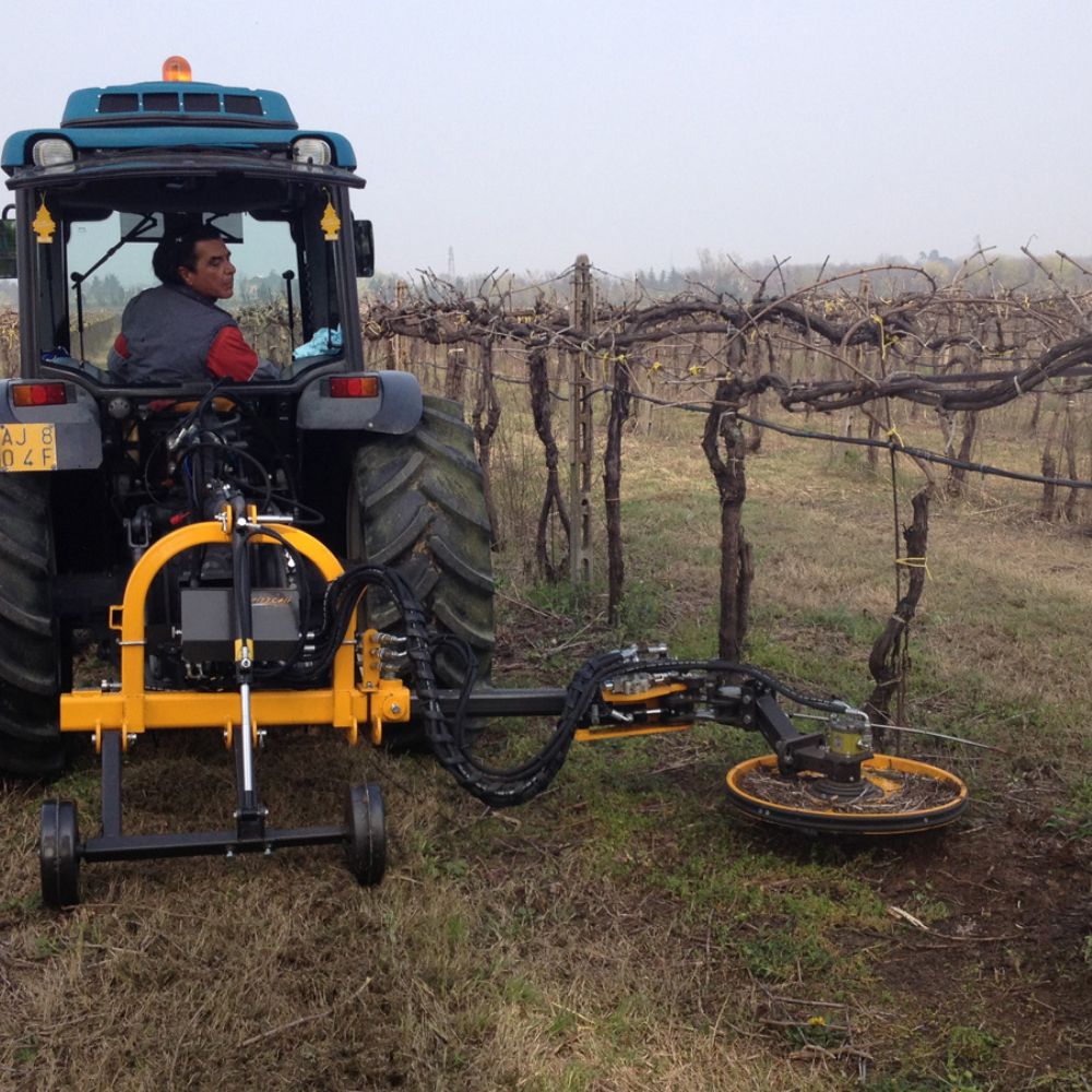 Mira Joystick mellanradshuvud för precision i vinodling och fruktodling