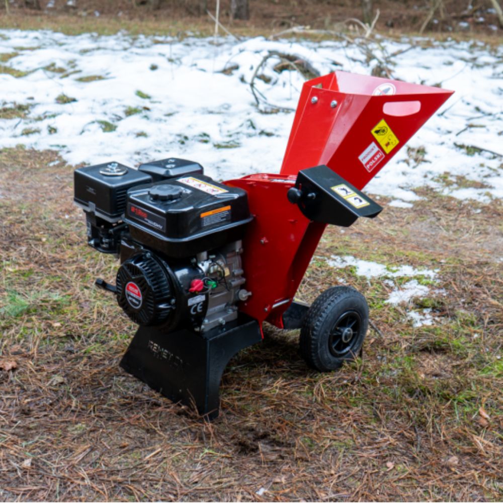 Remet RTS-300 kompakt flishugg – sidovy med bensinmotor och CE-märkning