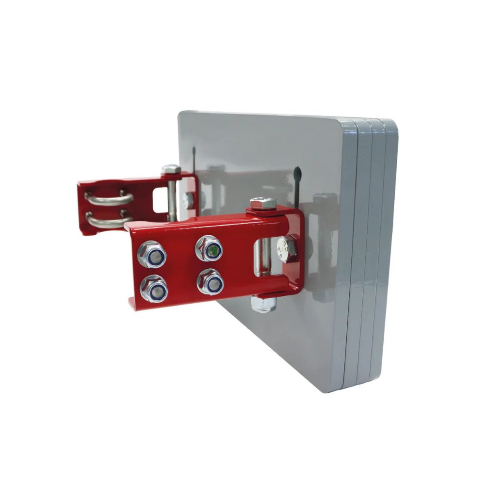 Tvåhjulstraktor sedd bakifrån med monterad 15 kg frontvikt på frontfästet.