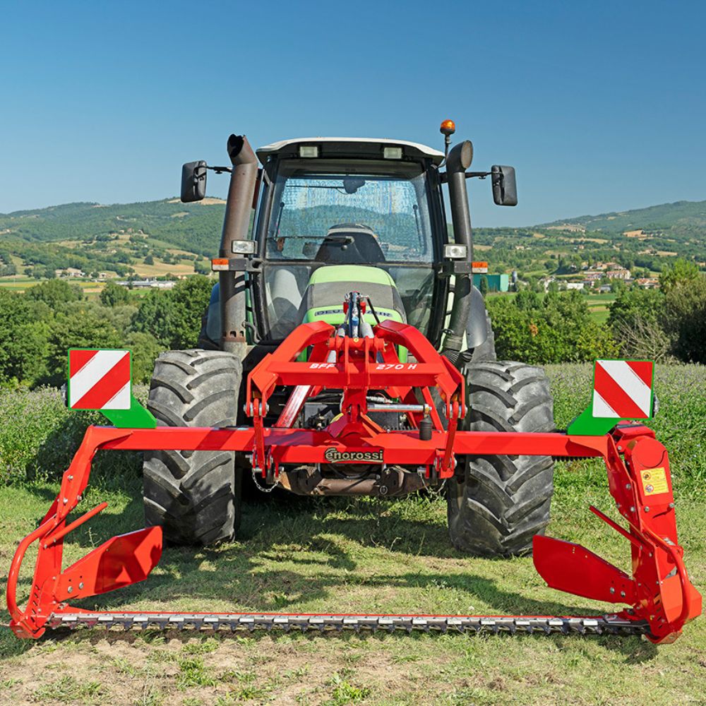 Frontmonterad slåtterbalk för traktor BFF 270 cm