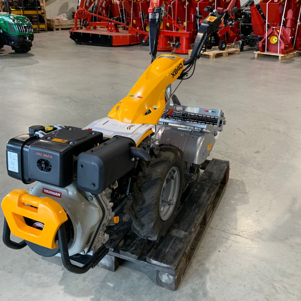 Ferrari 340 Powersafe Yanmar L100 Diesel sedd uppifrån med gallervält