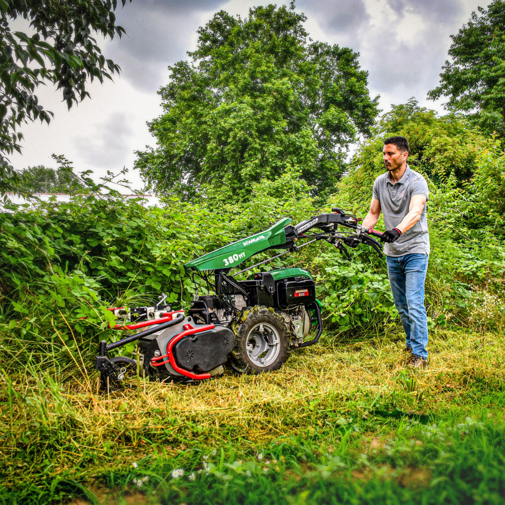 Ferrari 380 HY Stargate tvåhjulstraktor med Yanmar L100 som arbetar