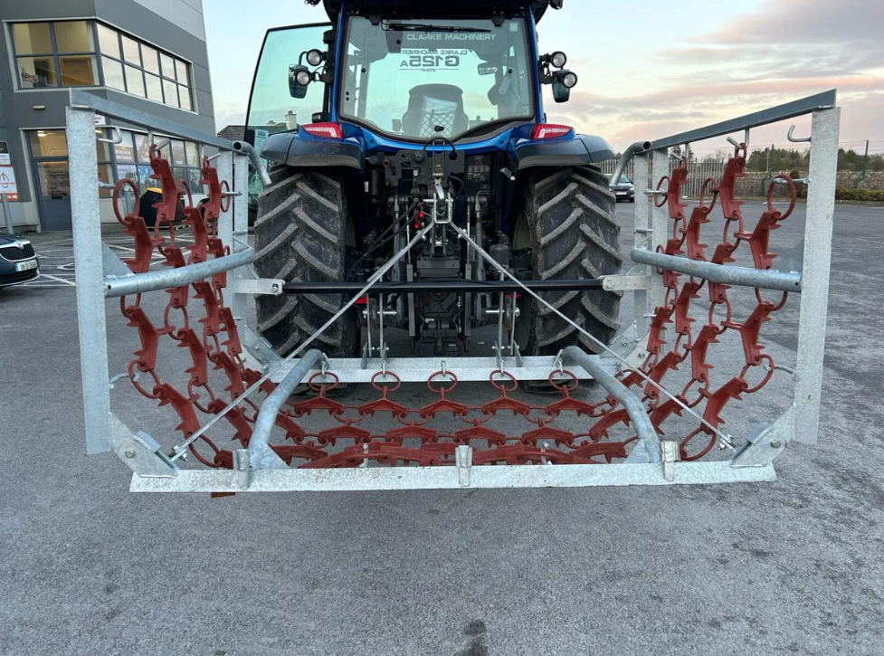 Gräsharv 4 meter - luftar och förbättrar gräsvall