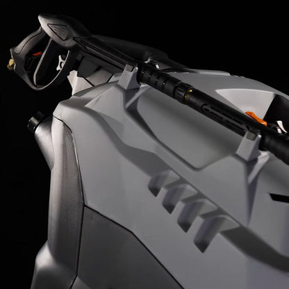 Närbild på handtag och reglage för dieselbrännaren på Comet Scout 150.