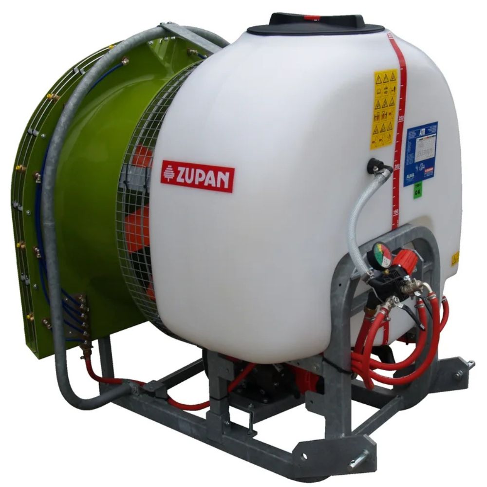 Zupan bakmonterad fläktspruta för fruktodling och jordbruk, robust konstruktion och stor vätskebehållare.