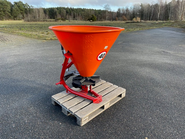 Spridare 300L för saltspridning och halkbekämpning vintertid